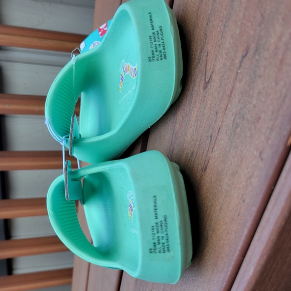 Kids Green Owl Slides - Picture 3 of 4